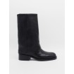 About Arianne Philo boot black